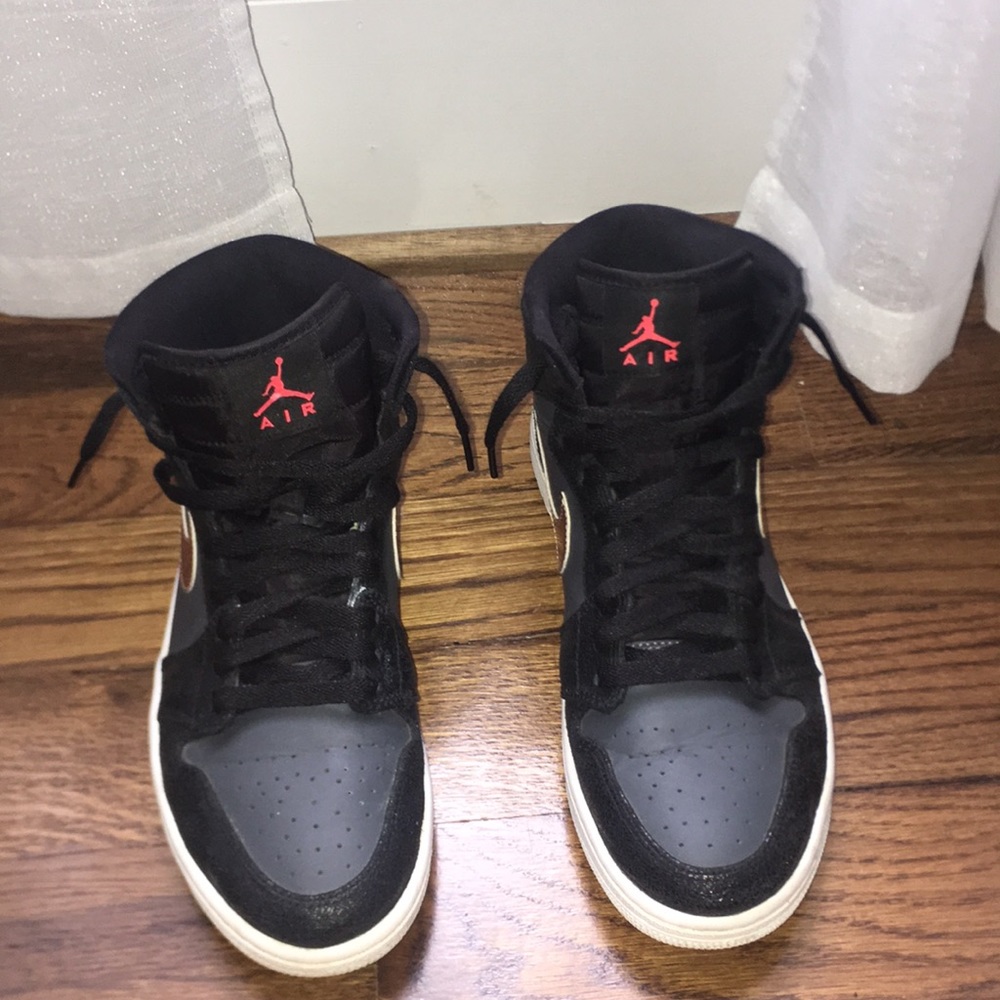 Air Jordan 1 Limited Edition